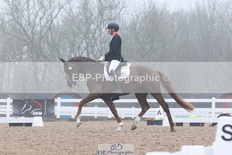 250404-090829-04379 - 076+074-Angus.Corrie-Deane+Amelia.Struel