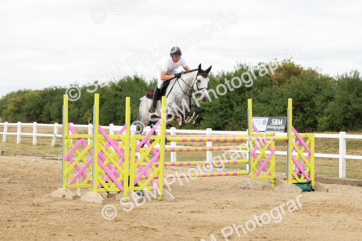 SBM_019013 - Class 21 - Senior Newcomers Championship 2d Rd