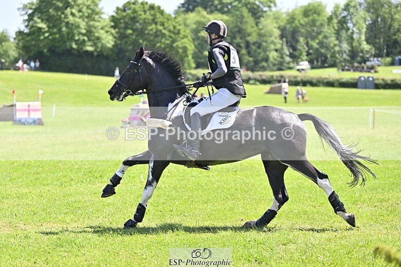 240525-123517-13500 - 377-HONEYBROOK_EXTRA_SPECIAL-Tom_Rowland