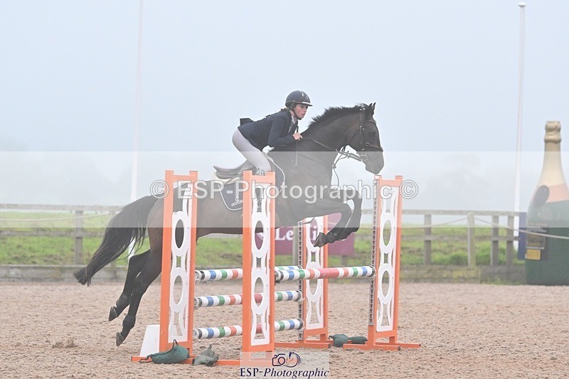 240813-192908-00938 - Classes 7 A&B 90cm