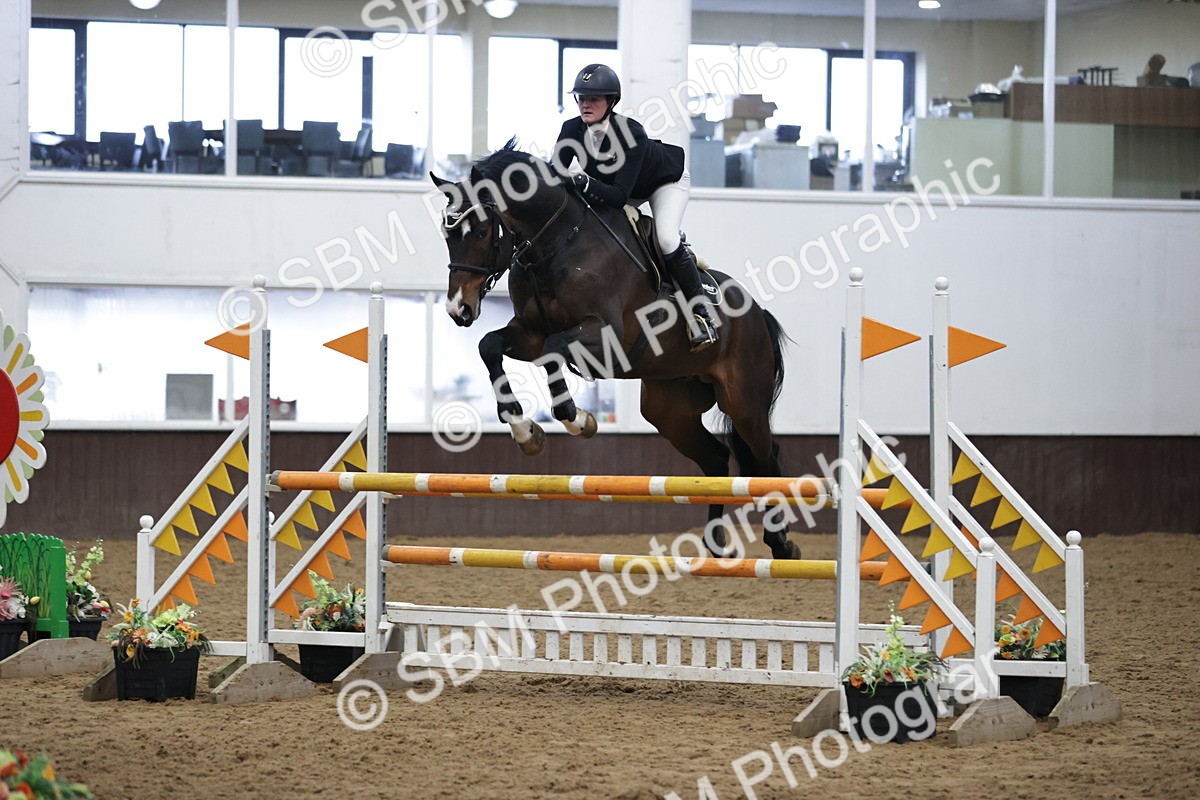 SBM_001528 - Class 4 - Senior Newcomers/ 1.10m Open