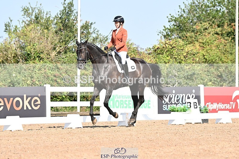 250816-102653-03133 - 118-Charlotte.DickerDevaldi's.Kiss