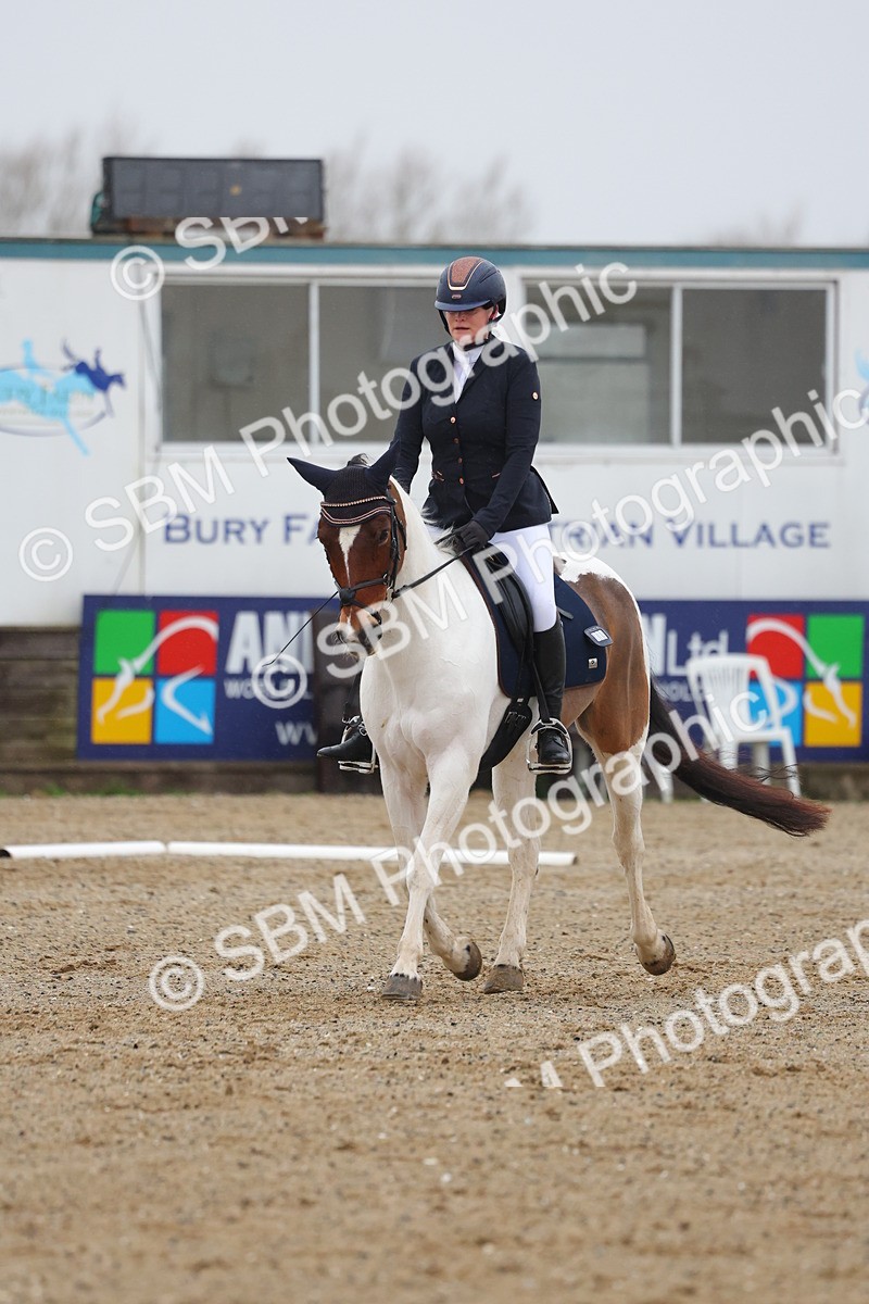 SBM_002928 - Class 6 - Novice 4