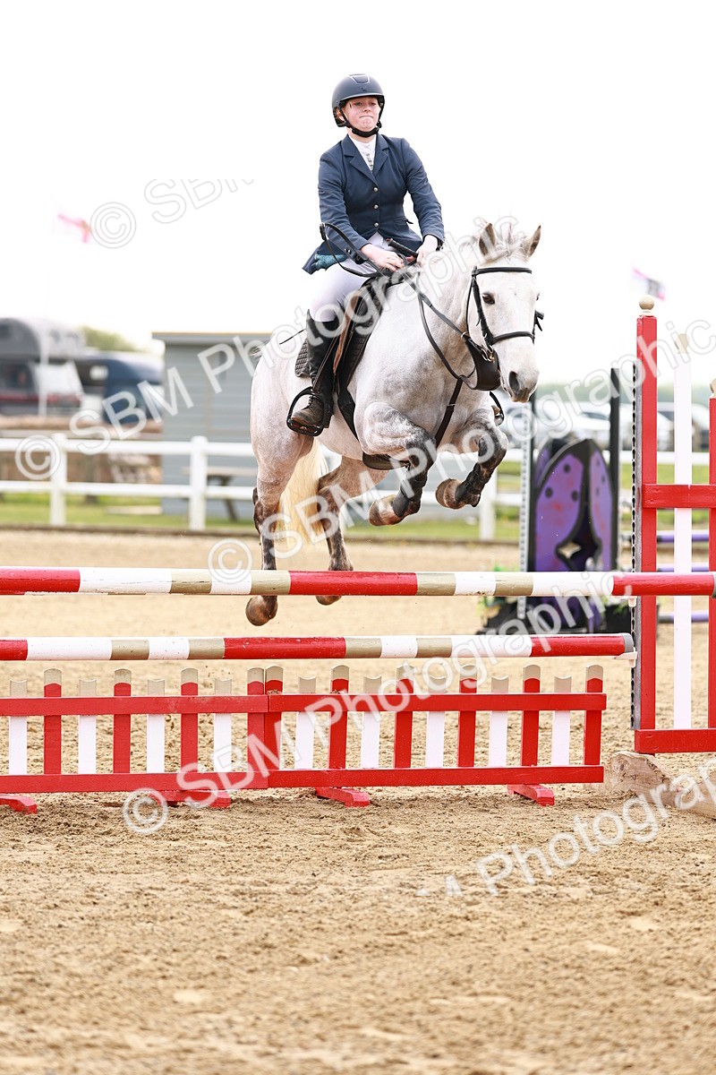  - Class 17 - Senior 1.05m