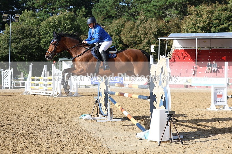 3E7A0707 - Class 13: Senior Newcomers/1.10m open