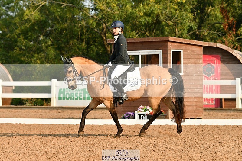 250817-090707-06757 - 065-Nicky.TurriffMyshall.Robby