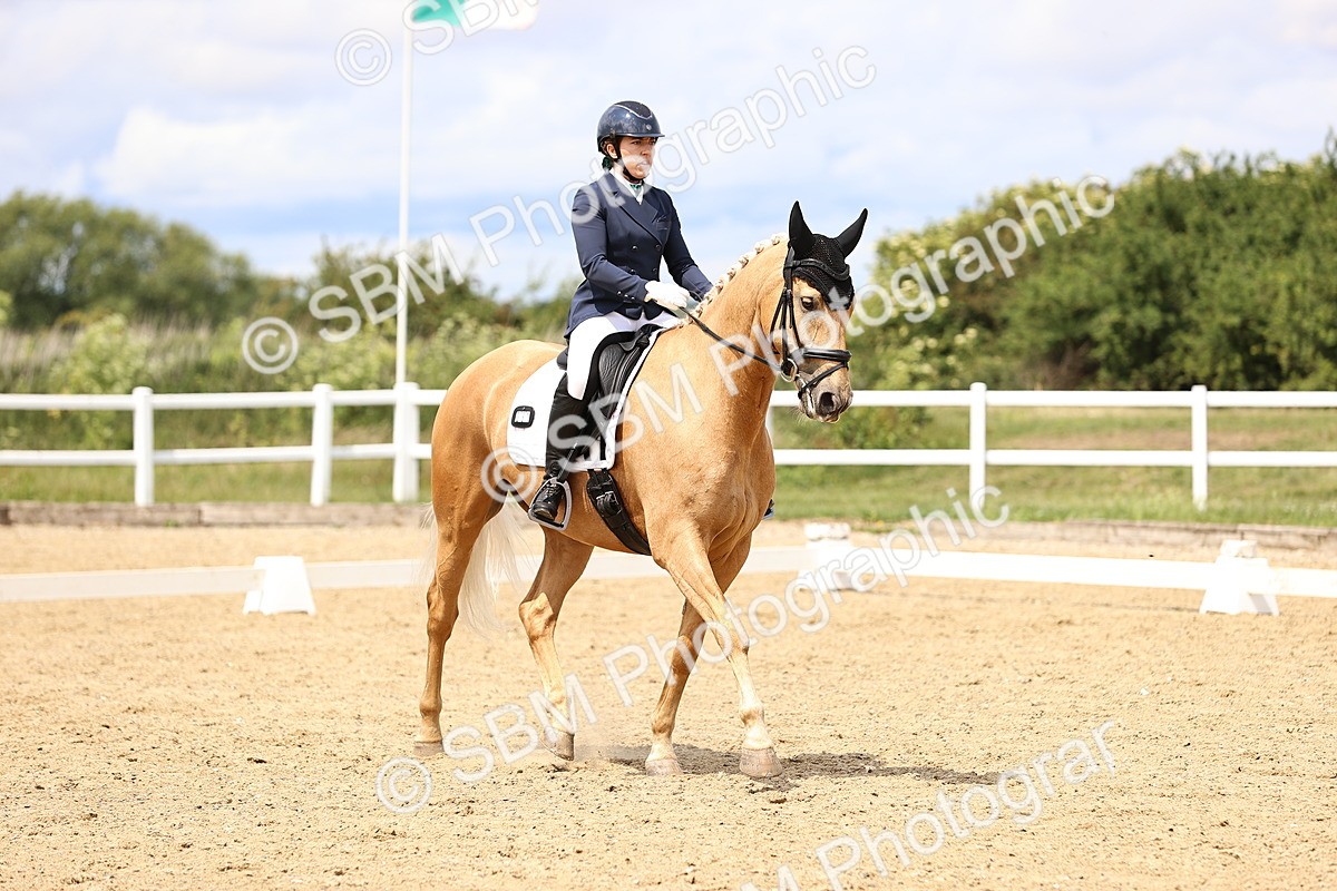 SBM_002985 - Class 2 - Novice 4 - 12.00-13.10