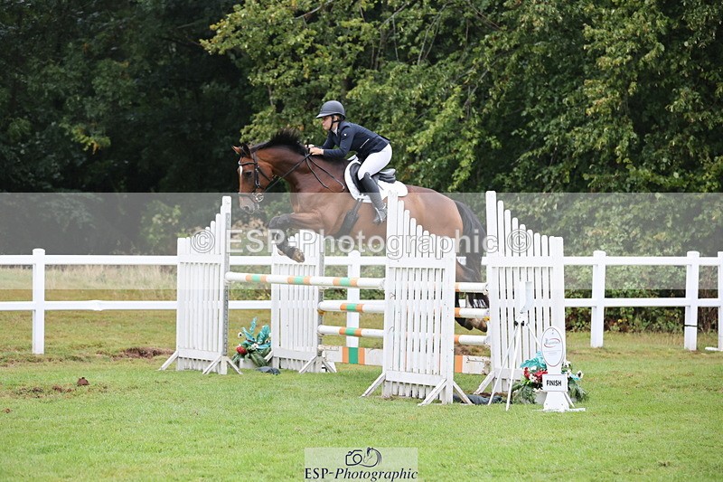 250830A-144306-07088 - Cls 16 Snr Newcomers and 1.10m Open