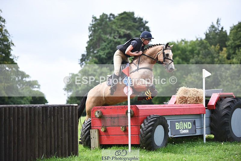 240804-113342-12321 - 316-Chloe_Dunn-TOWERHILL_SHAMIE