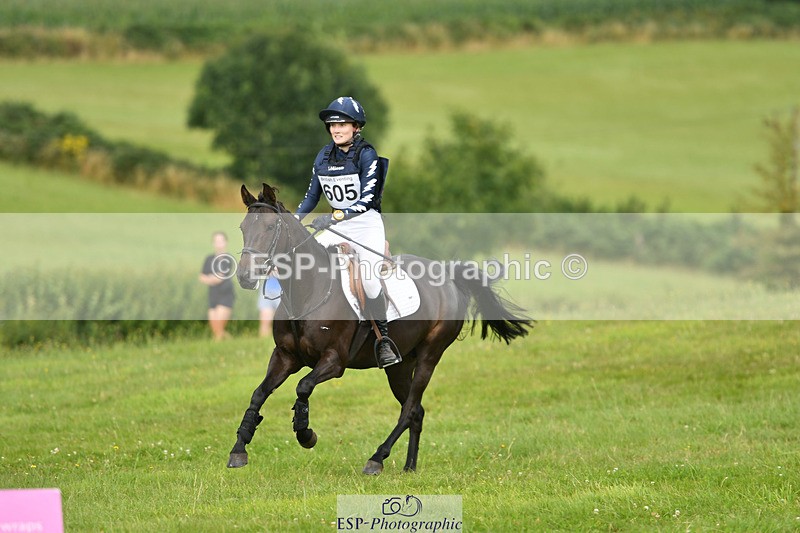 240804-153215-17671 - 605-Xanthe_Baylis-TULLIBARDS_HERSELF