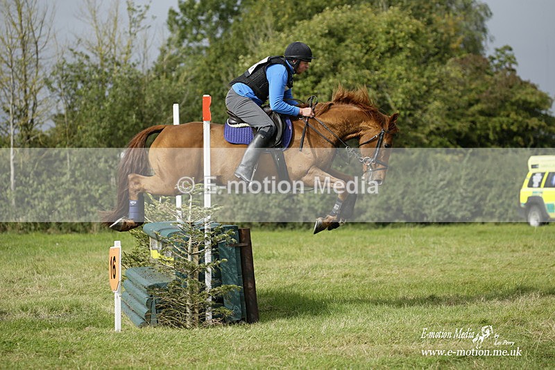  WWHT 031021 3688 - Intermediate Pairs (0.90m) 03/10/21