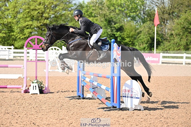 240509A-095246-00271 - Cls 1 British Novice and 90cm Open