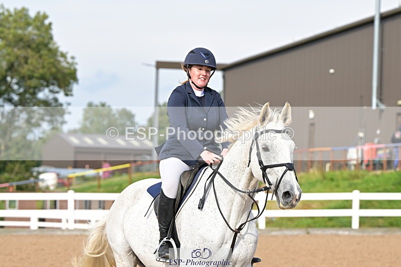 241004A-151709-02722 - Fri 12 1.15m Members Cup