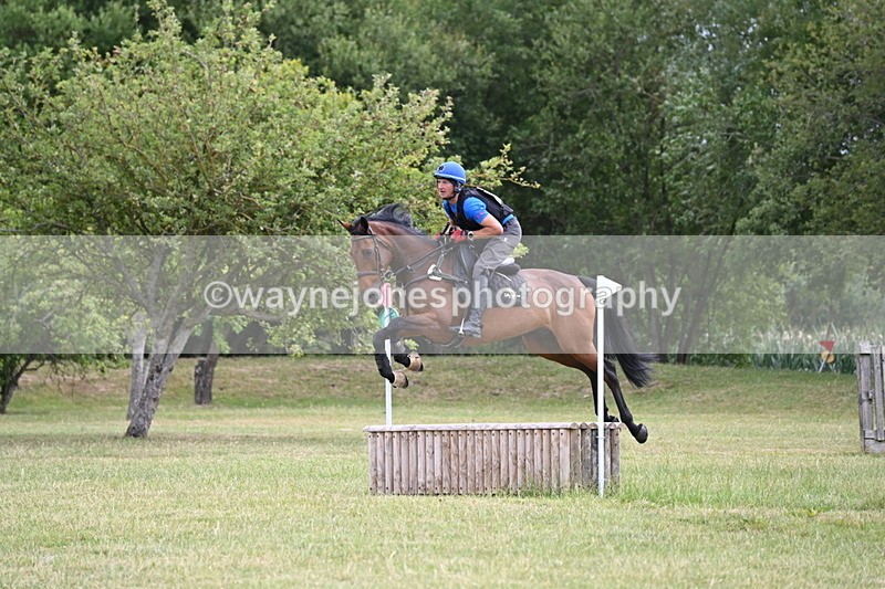 WJ6_6114 - 60cm XC Time 09:48 to 09:57