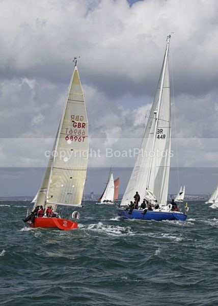 120630 GBR6844R _MG_5805 - ROUND THE ISLAND RACE - 30th June 2012