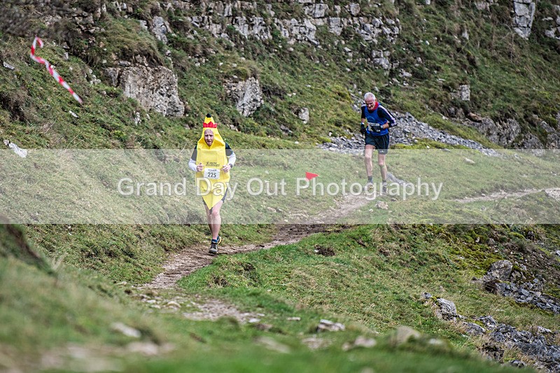 Litton-372 - Litton Christmas Cracker Fell Race (Limestone Series) Sunday 14th December 2025