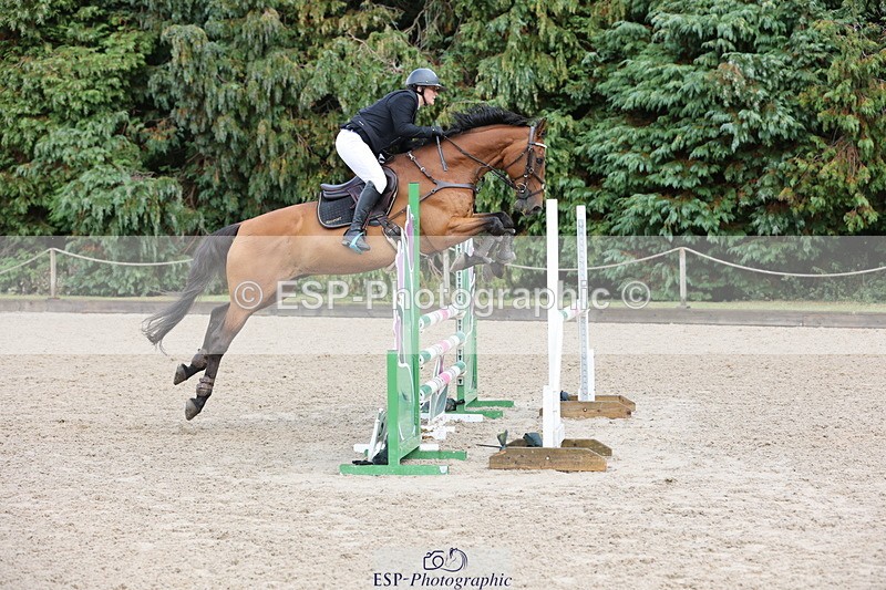 250831A-133520-10325 - Cls 42 Snr 1m Grand Prix