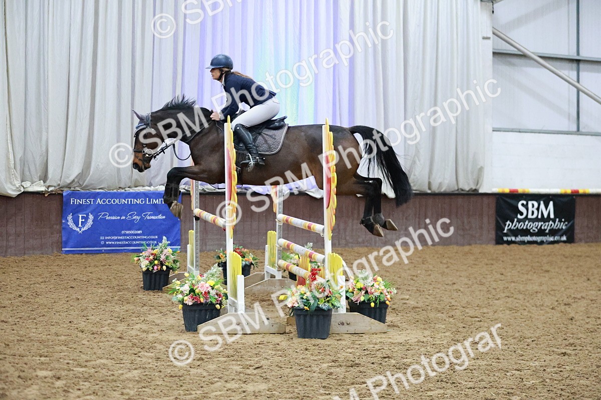 SBM_004459 - Class 17 - Senior Newcomers - 1.10m