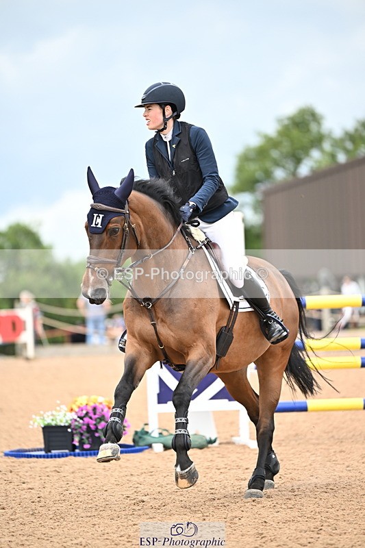 240726A-132510-01415 - Cls 3 Snr Foxhunter