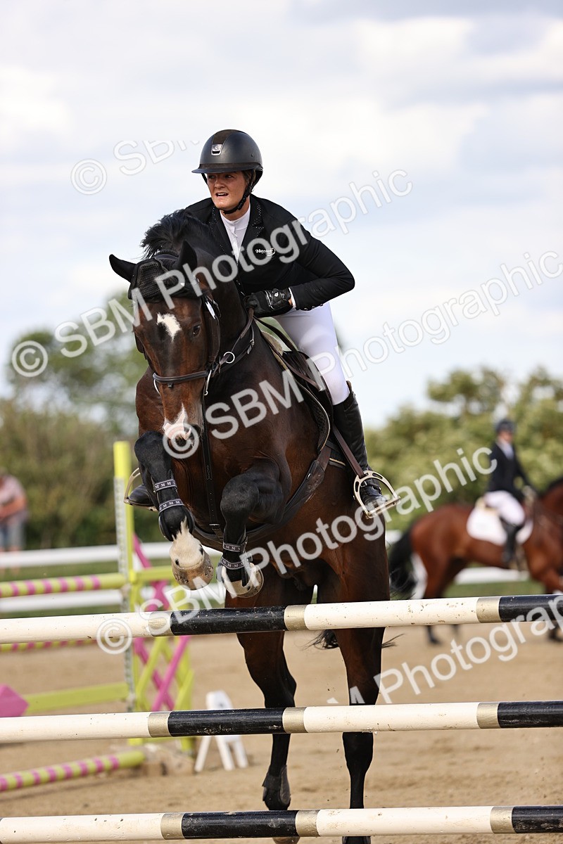 SBM_003673 - Class 13 - Senior Foxhunter - 1.20m