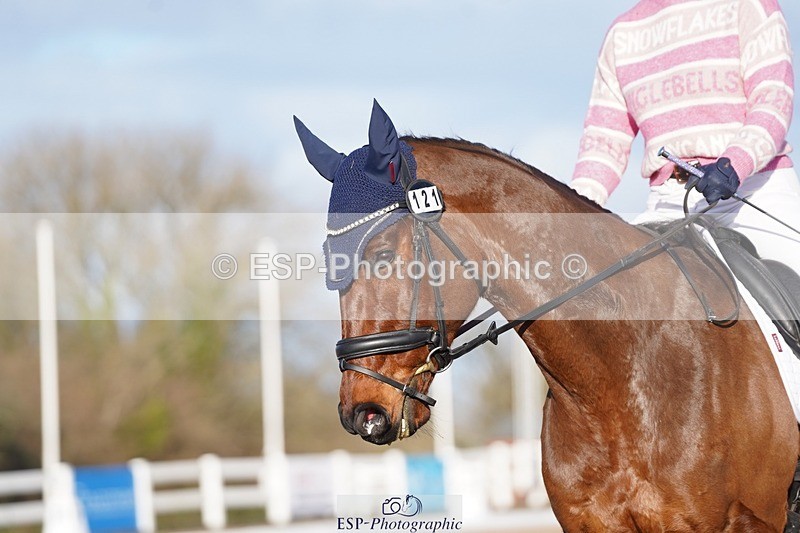 241214-120622-00420 - 121-Ella.Weeks-Plough.On