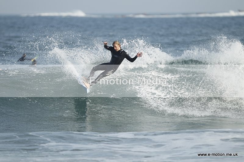 SU 091010 225 - Surf Oct 2010