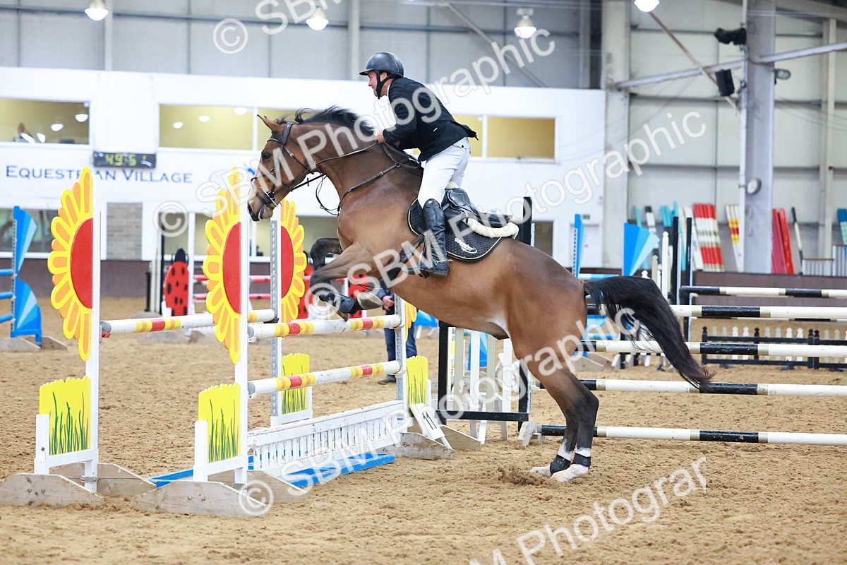 SBM_001810 - Class 4 - Senior Newcomers 1.10m