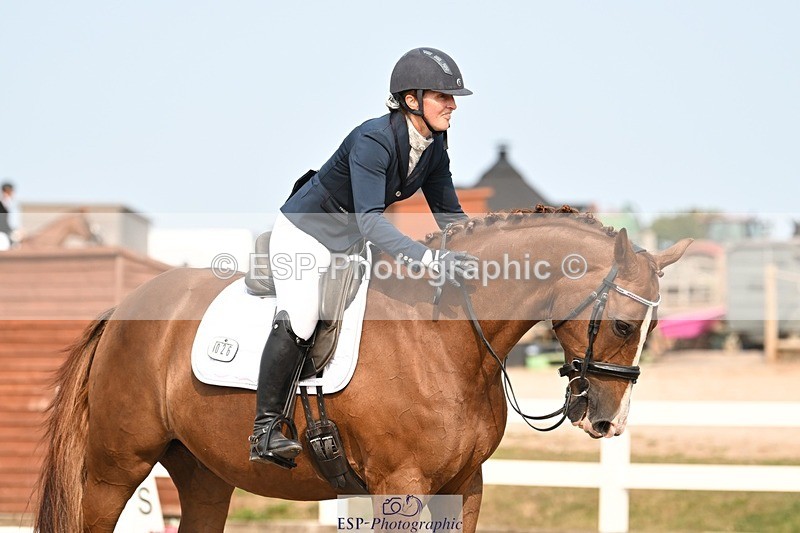 250816-160041-06333 - 026-Pippa.MorganDavinci.Vl