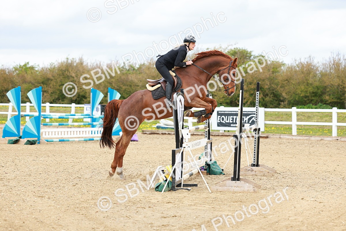 SBM_002237 - Class 10 - Senior Newcomers - 1.10m