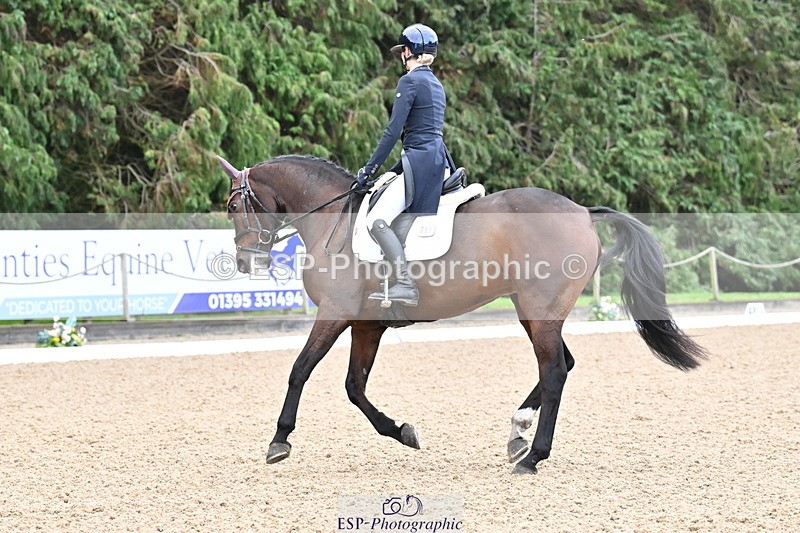 251023A-100925-00978 - A-007-Maja.Hullah