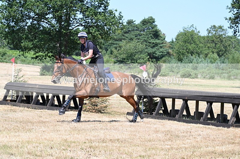 WJ7_5510 - Time 12:37 to 12:38 last rider
