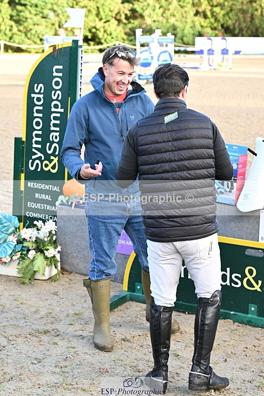 251024A-164416-15178 - 3 Star Presentations