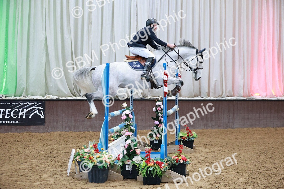 SBM_001159 - Class 4 - Senior Newcomers 1.10m