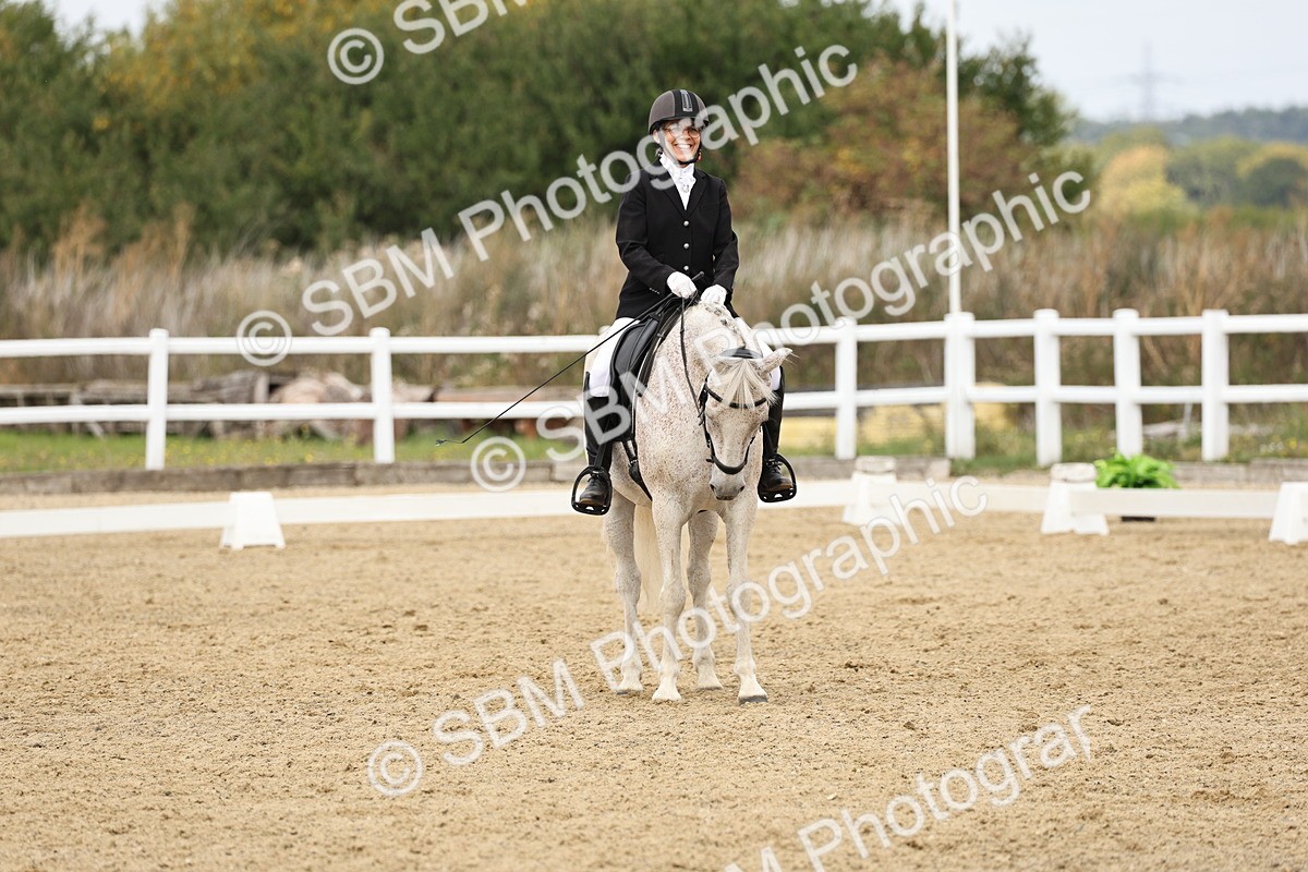 SBM_013178 - Class 3 - Novice 4 - 11.43-12.25