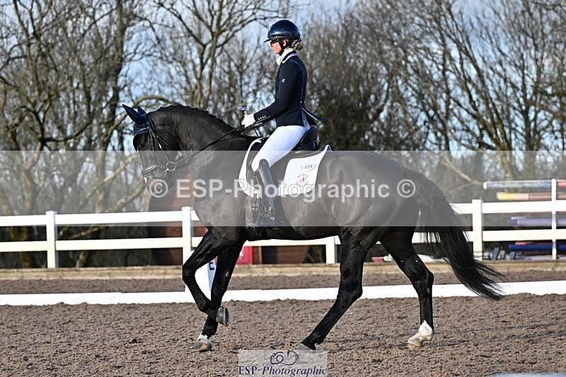 241214-135845-02686 - 124-isobel.goodwin-Milano.van.hof.olympia