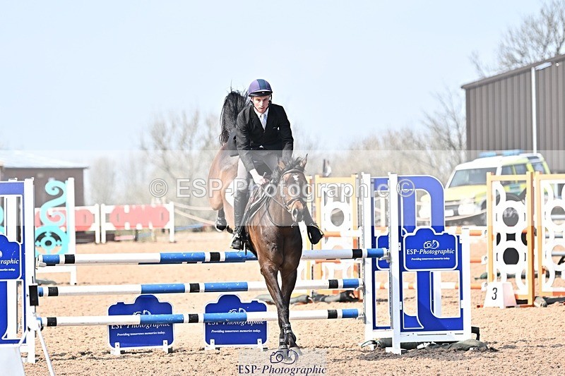 250326-130736-00823 - Cls 4 Newcomers and 1.10m