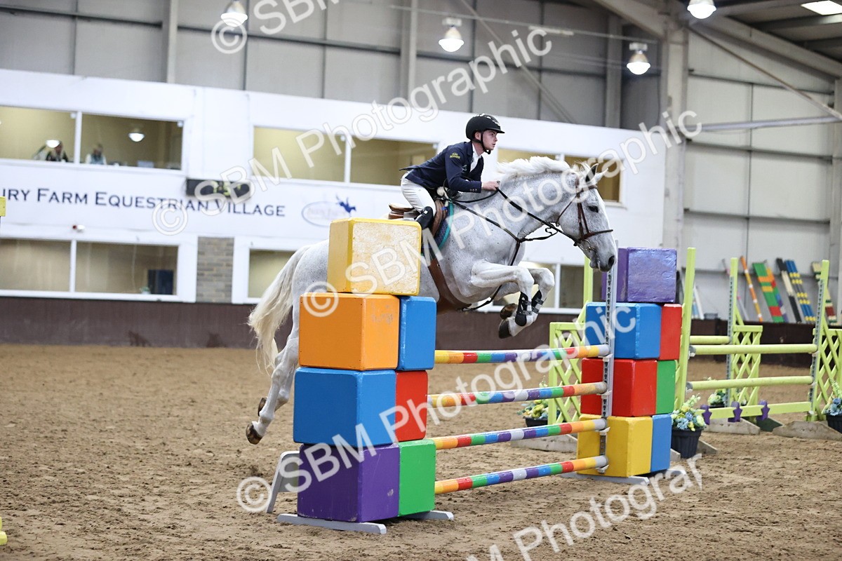 SBM_001727 - Class 4 - Senior Newcomers - 1.10m Open