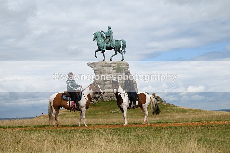 DSC_6872 - Time at Statue 12:45 to 13:15