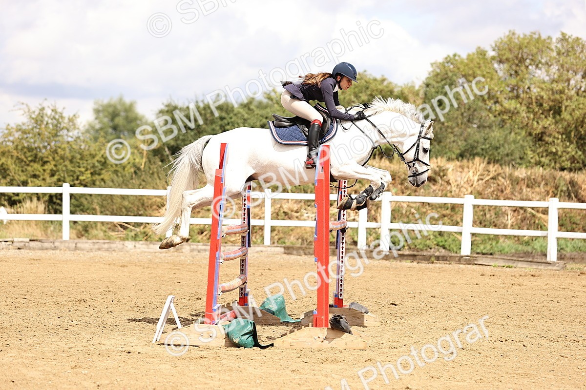 SBM_026813 - Class 13 - Senior Newcomers - 1.10m
