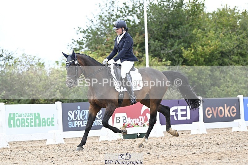 250907-160144-10385 - 110-Chelsea.DonovanFrankie.zenturio