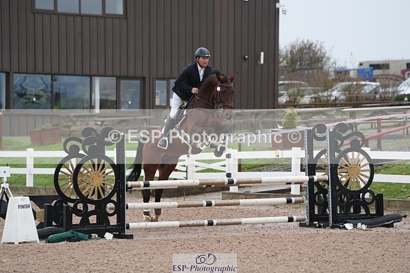 251107-094542-00102 - Cls 2 British Novice and 90cm Open