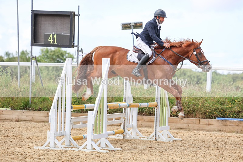 3E7A0296 - Class 9: Senior British Novice/90cm open