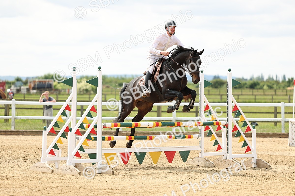SBM_005152 - Class 17 - Senior Discovery - 1.00m