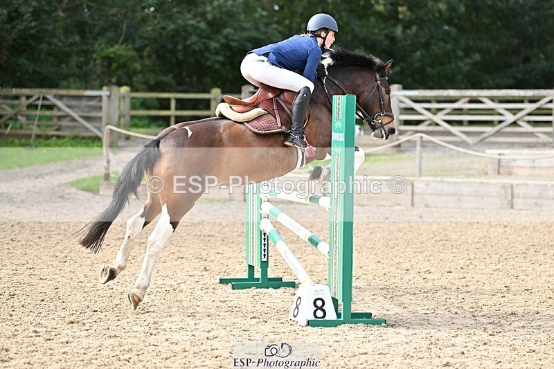 230930-115406-00429 - Cls 4 Pony Newcomers & 1m Open
