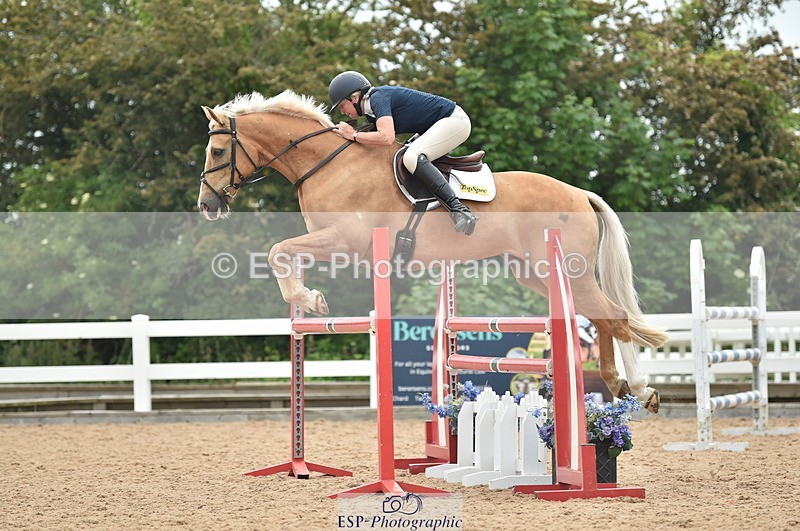 230611A-122434-05478 - Cls 34 1.05m Amateur Qualifier