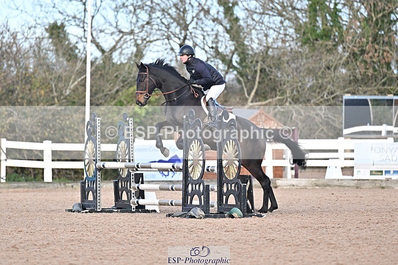 251126-095509-00083 - Cls 0 + 1, Clear Round, British Novice and 90cm