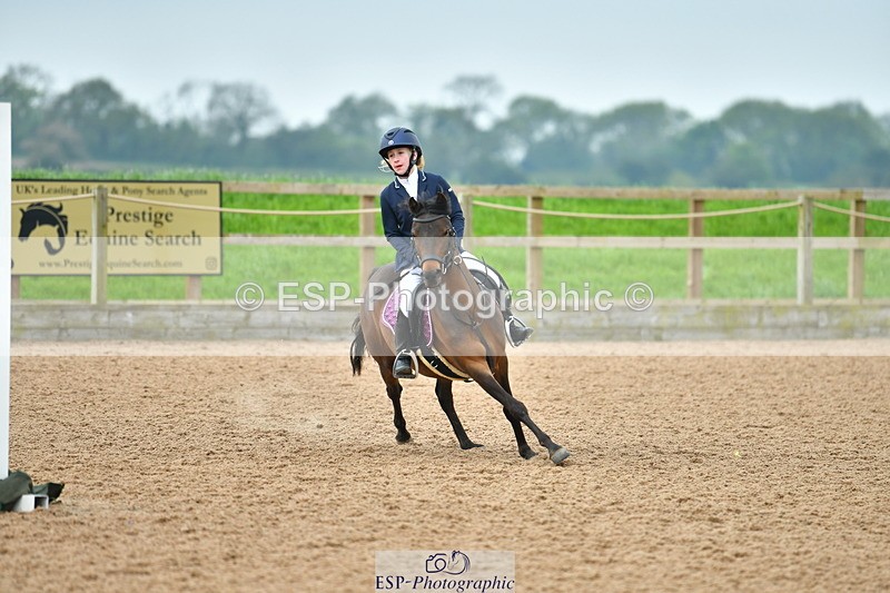 230513A-091608-00083 - Cls 11 Stepping Stones 128+138cm