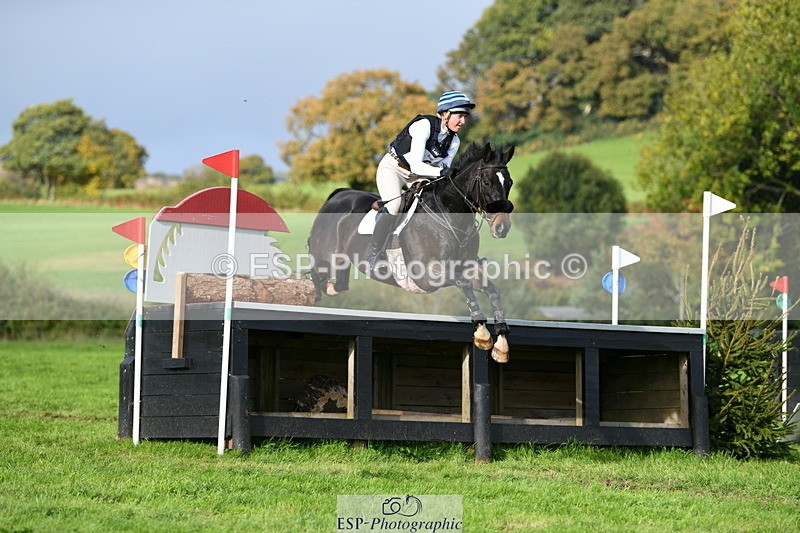 251024A-132327-12014 - B-165-Chloe.Pearson