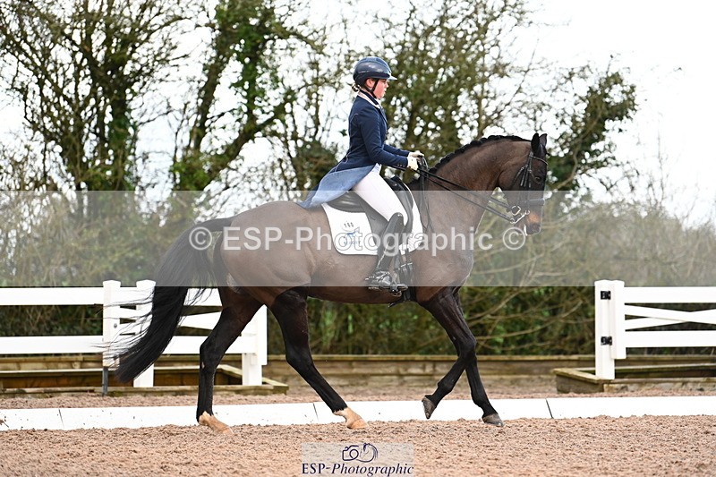 240218A-105010-06076 - 160-Abbie.Newbury-Seagry.Firstamour