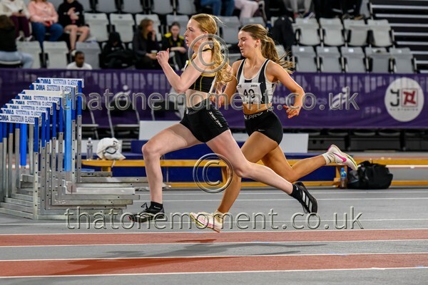 AgeInd25SAT-917940 - Track Female Set One